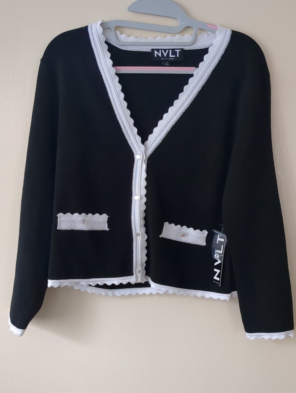 NVLT Black and White Scallop-Trim Cardigan Sweater-NWT, Size M